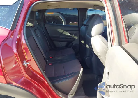 2025 Nissan Kicks Sr Fwd z USA, uszkodzony, nr VIN 3N8AP6DA5SL398239